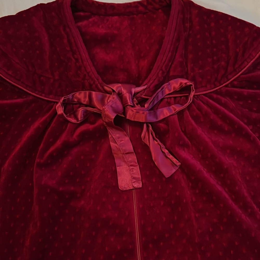 Vintage night gown  satin bow tie  full length red Hollywood  Glam Medium